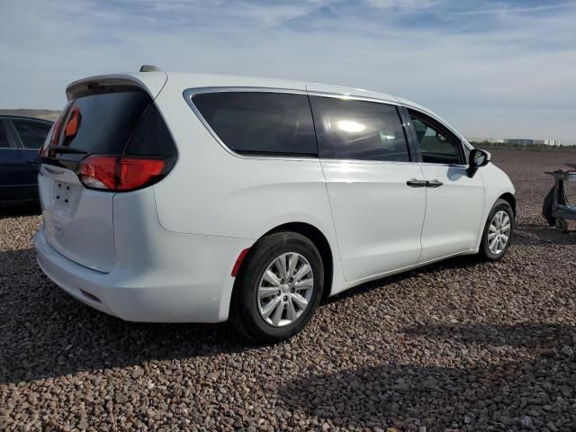 2020 Chrysler Voyager L