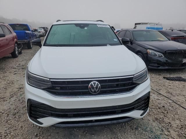 2022 Volkswagen Tiguan SE R-LINE Black