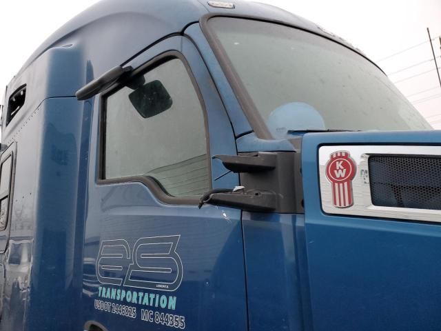 2019 Kenworth Construction T680