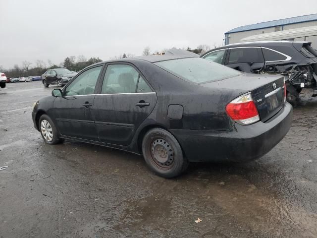 2005 Toyota Camry LE