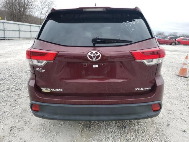 2017 Toyota Highlander SE