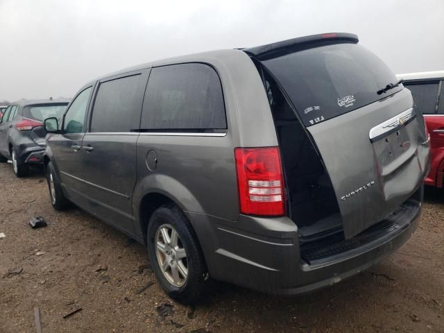 2010 Chrysler Town & Country LX