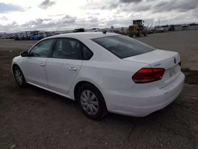 2013 Volkswagen Passat S