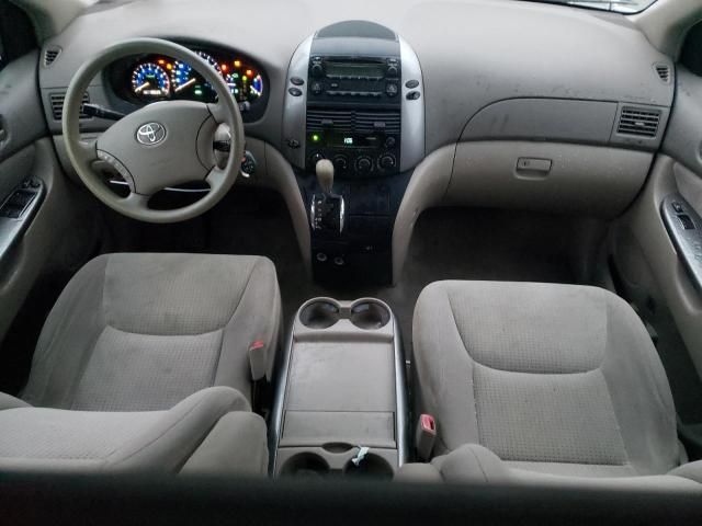 2008 Toyota Sienna LE