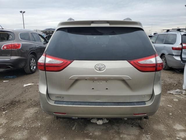 2015 Toyota Sienna LE