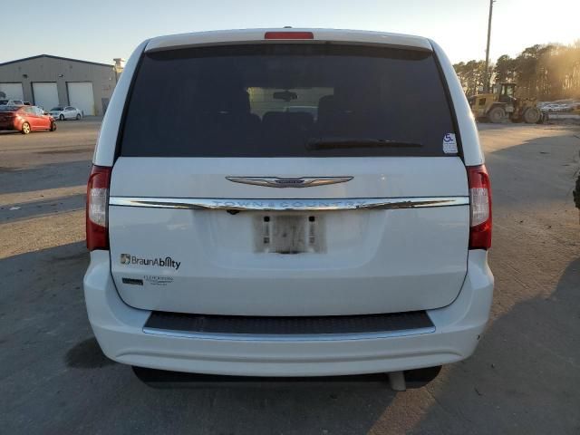 2014 Chrysler Town & Country Touring