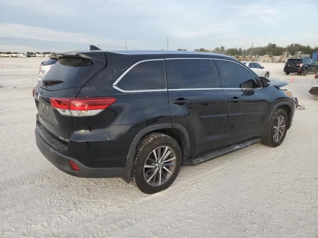 2018 Toyota Highlander SE