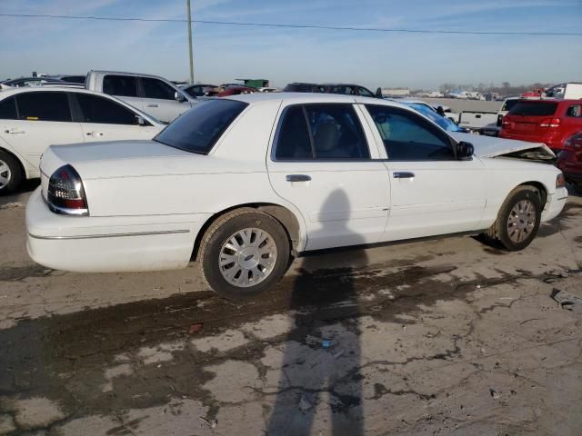 2004 Ford Crown Victoria LX