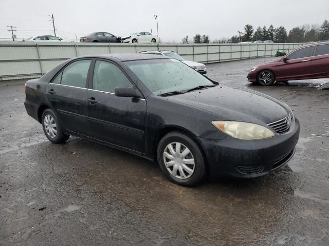 2005 Toyota Camry LE