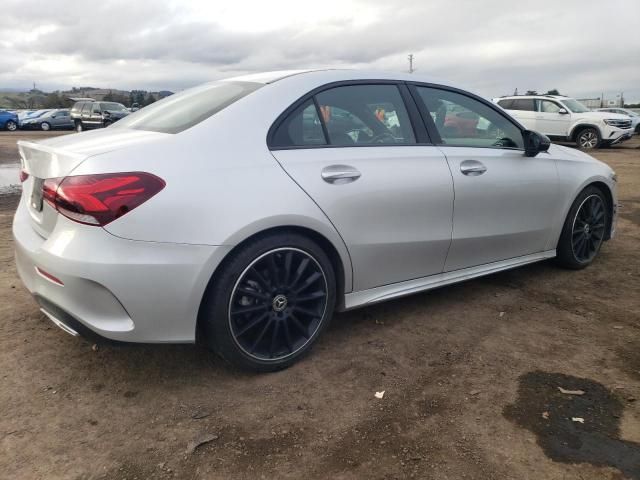 2019 Mercedes-Benz A 220