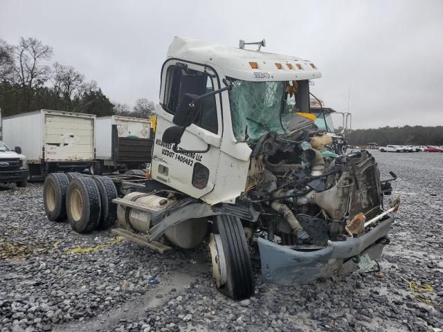 2007 Freightliner Columbia 112