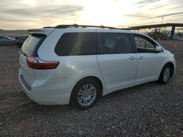 2015 Toyota Sienna XLE