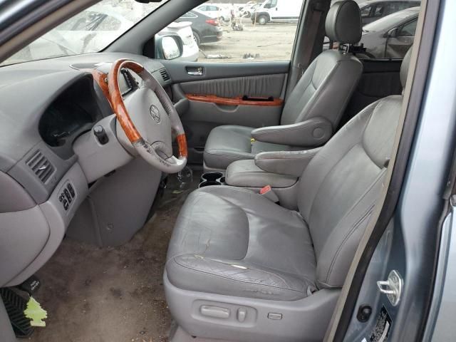 2008 Toyota Sienna XLE