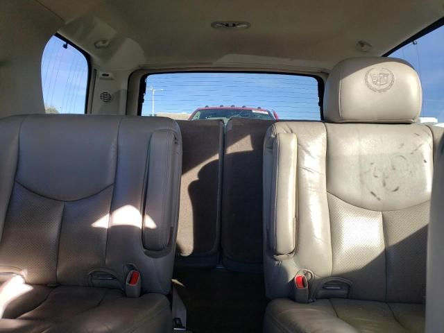 2004 Cadillac Escalade Luxury