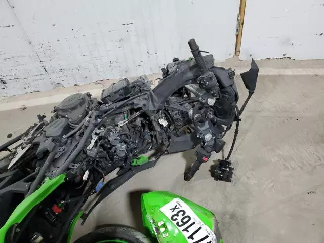 2018 Kawasaki EX400