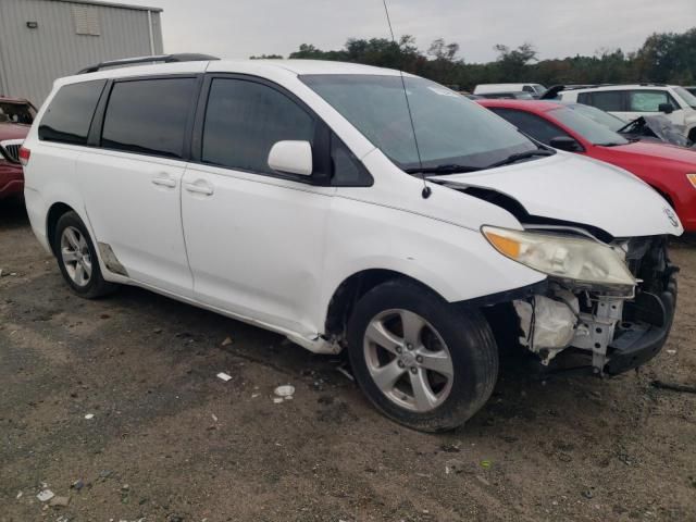 2011 Toyota Sienna LE