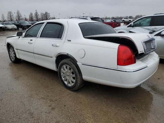 2008 Lincoln Town Car Signature Limited