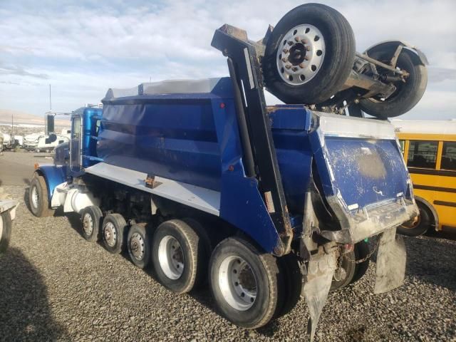 2013 Peterbilt 389