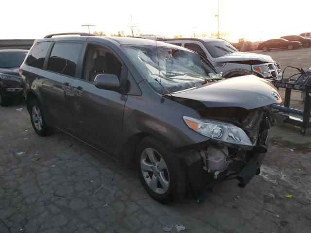 2011 Toyota Sienna LE