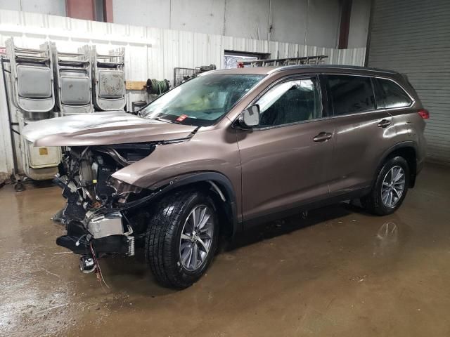 2019 Toyota Highlander SE