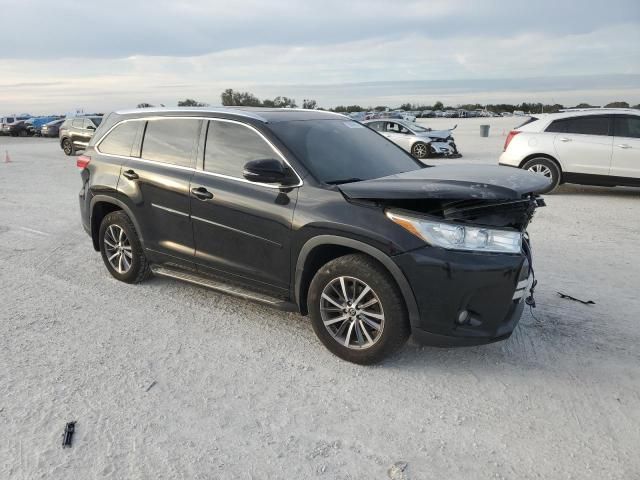 2018 Toyota Highlander SE