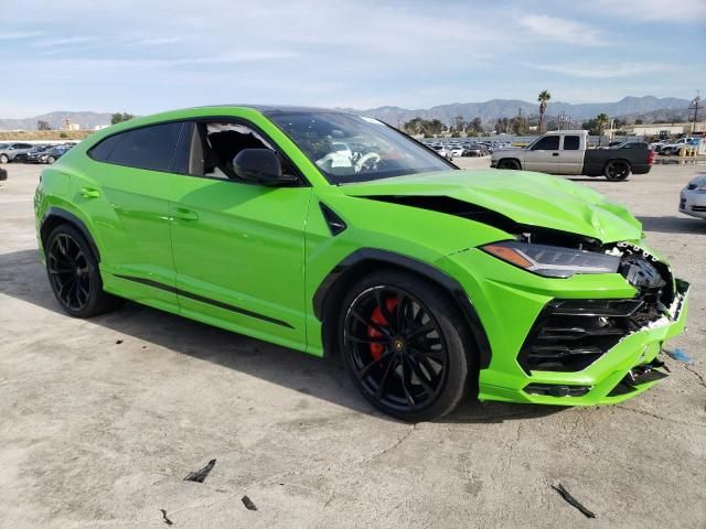 2022 Lamborghini Urus