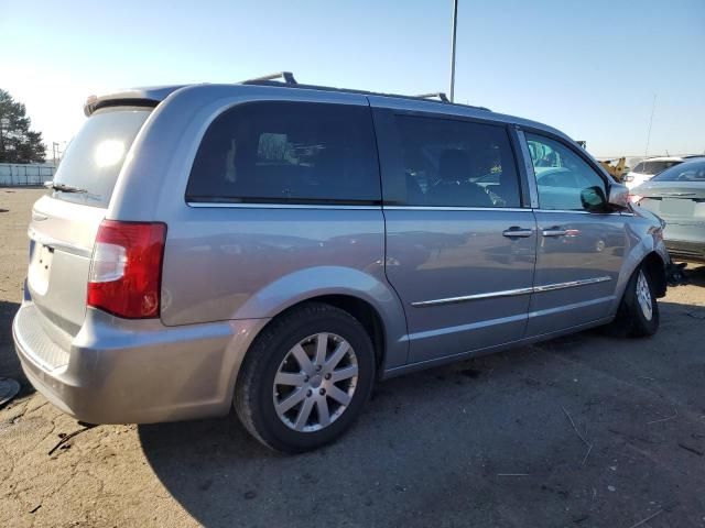 2013 Chrysler Town & Country Touring L