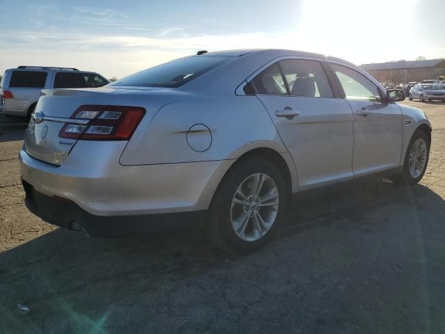 2018 Ford Taurus SE