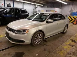 Salvage cars for sale from Copart Wheeling, IL: 2011 Volkswagen Jetta SE