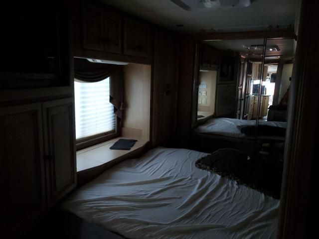 2002 Trailers 2002 Spartan Motors Motorhome 4VZ