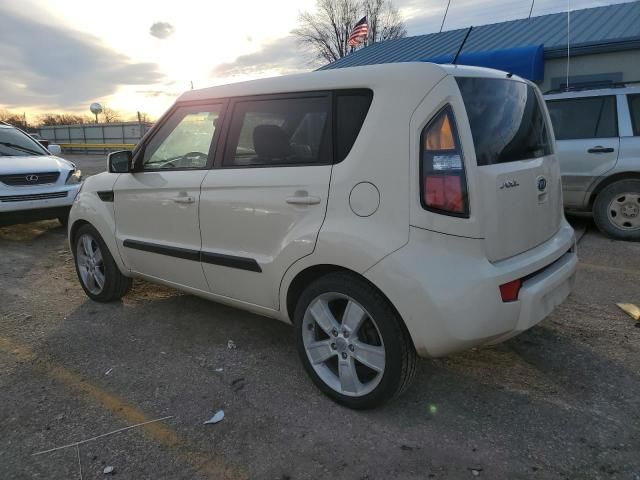 2011 KIA Soul +