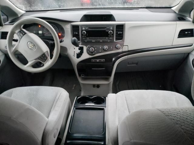 2011 Toyota Sienna LE