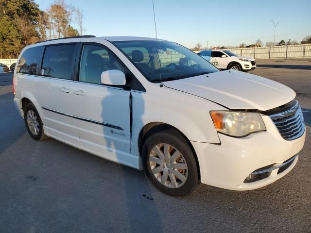 2014 Chrysler Town & Country Touring