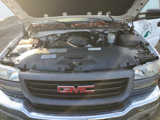 2004 GMC Sierra K2500 Heavy Duty