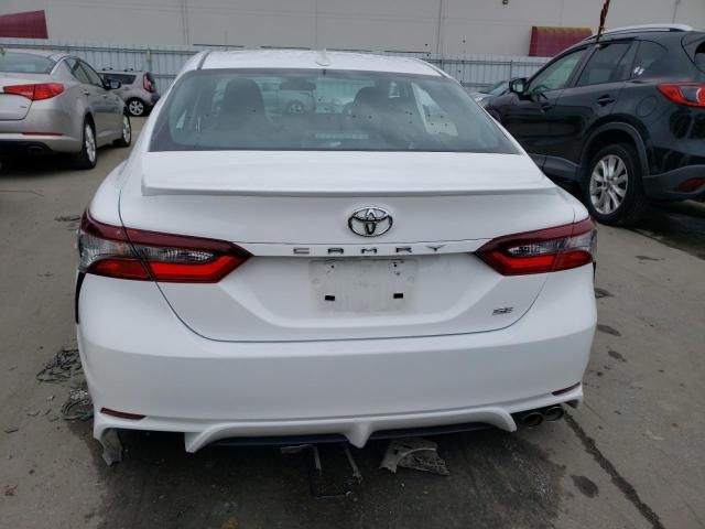 2022 Toyota Camry SE