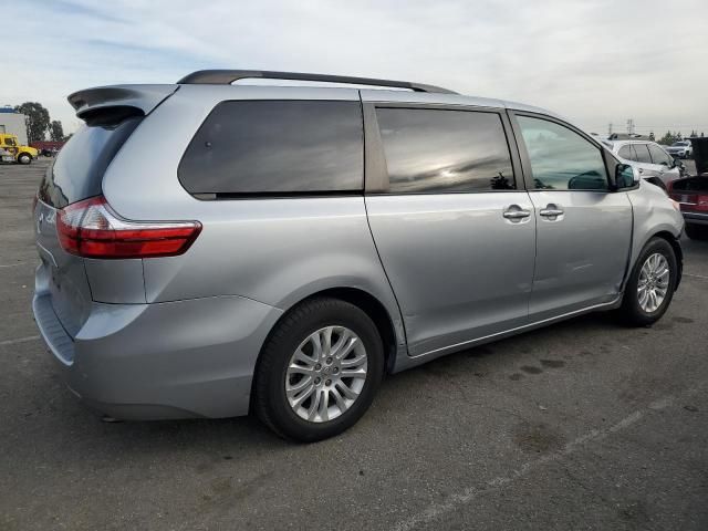 2015 Toyota Sienna XLE