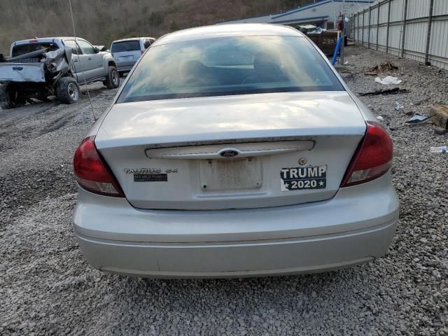 2004 Ford Taurus SE