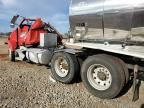 2001 Kenworth Construction T800