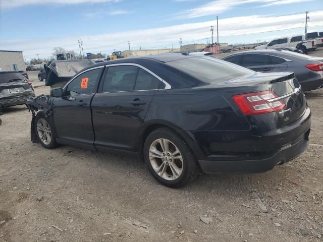 2016 Ford Taurus SE