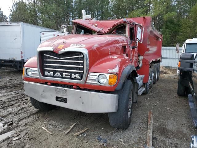 2003 Mack Dump Truck