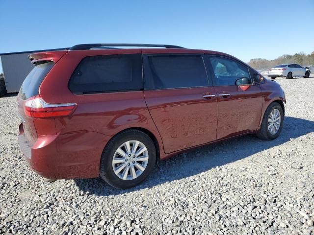 2016 Toyota Sienna XLE