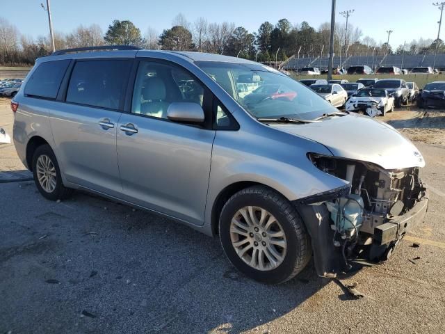 2015 Toyota Sienna XLE