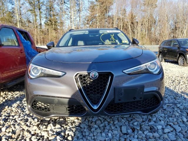 2018 Alfa Romeo Stelvio Sport