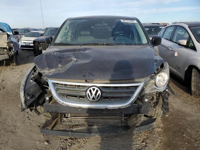 2011 Volkswagen Routan S