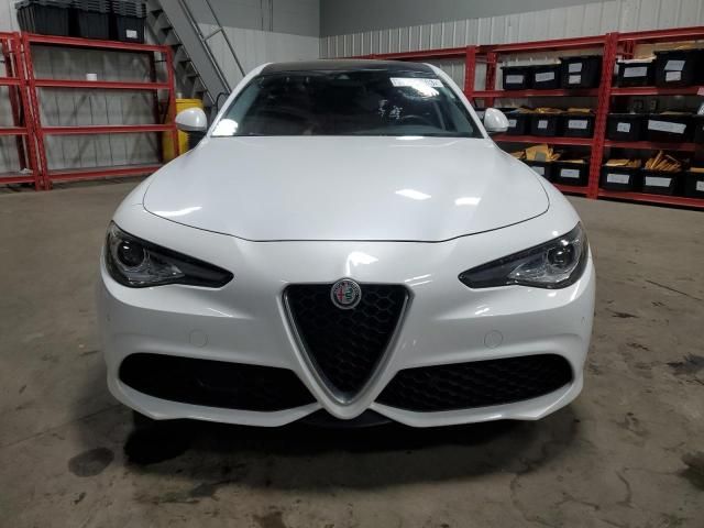 2018 Alfa Romeo Giulia TI Q4