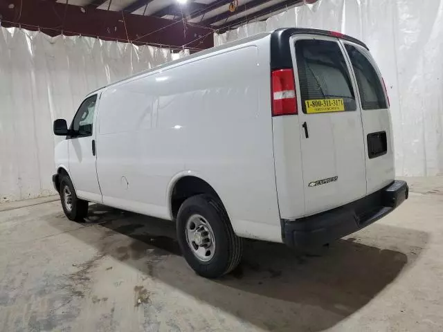 2021 Chevrolet Express G2500