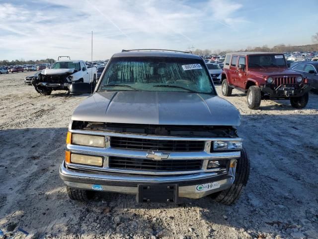 1999 Chevrolet Suburban K2500