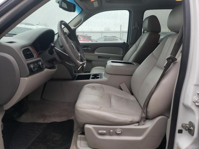 2011 GMC Yukon XL K1500 SLT