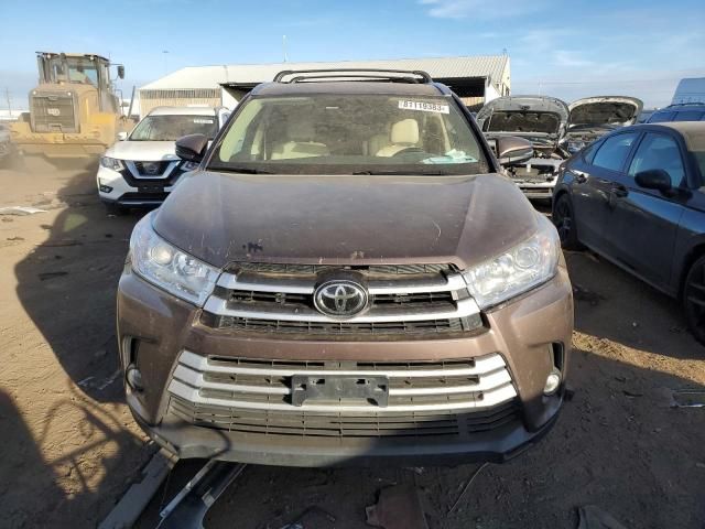 2017 Toyota Highlander SE