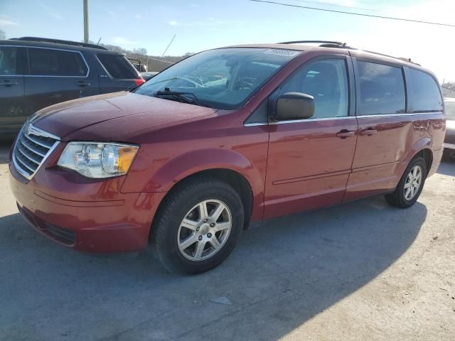 2010 Chrysler Town & Country LX